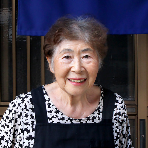 代表：安部克子