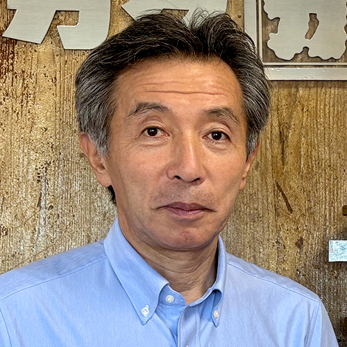 代表取締役:花角圭一