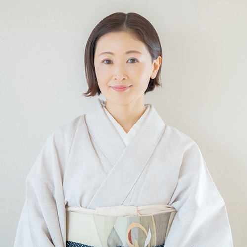 若女将:菊池成湖(まさこ)