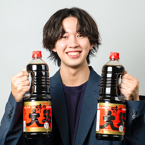 取締役:伊藤悠介