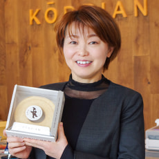 代表:難波美香