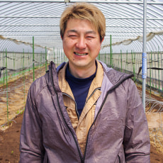 代表:岩崎陽一
