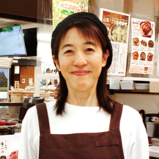 代表:中村明美