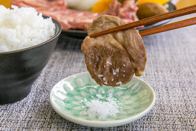 ラムの肩ロース(羊肉) – なみかた羊肉店