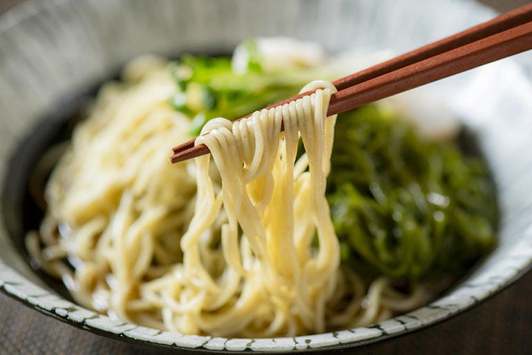 めかぶこんにゃくそば(乾麺) – 酒井製麺所