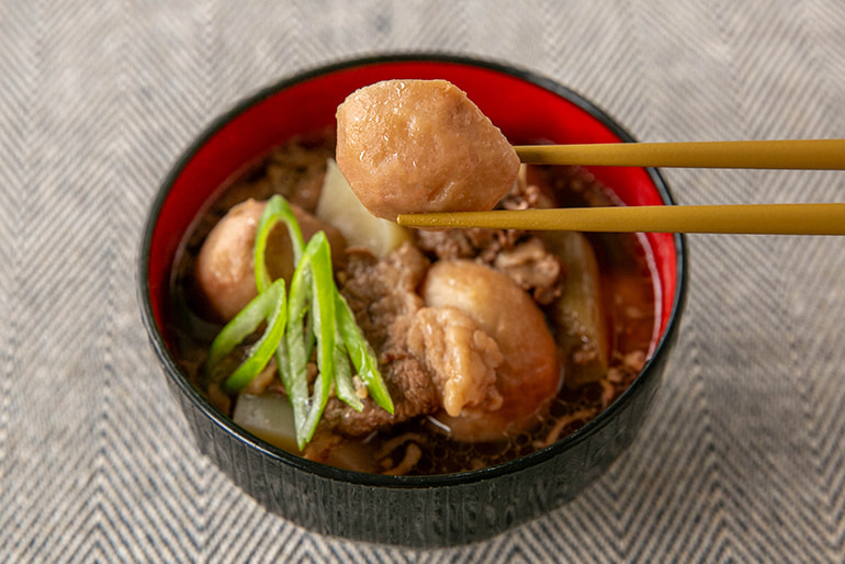 山形名物 河原の大鍋風 芋煮と冷たい肉そばのつゆセット – 丸十大屋