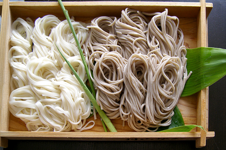 月山のごちそう麺セット(乾麺) – 玉谷製麺所