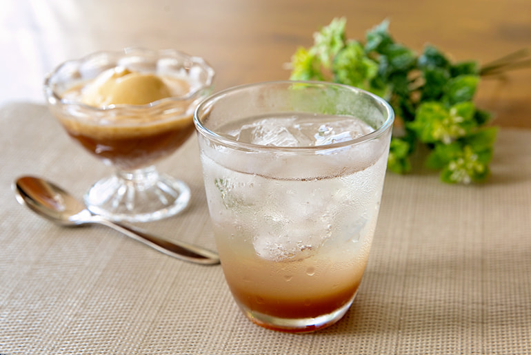山形県産フルーツのクラフトコーラ – よってってCAFFE