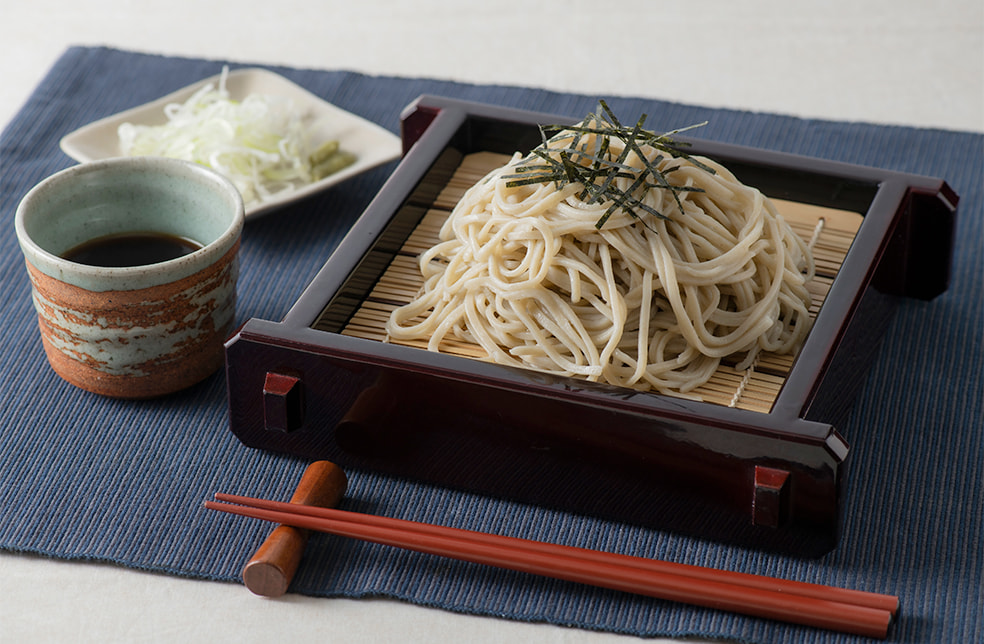 そば処庄司屋の生蕎麦（冷凍）