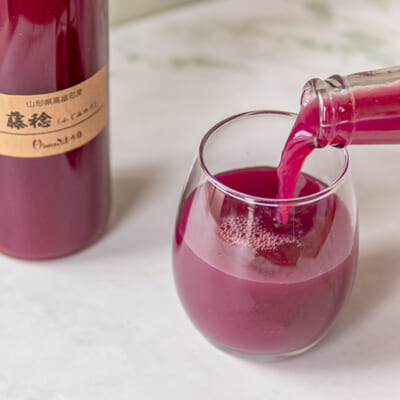 ぶどうの華やかな香りが広がります