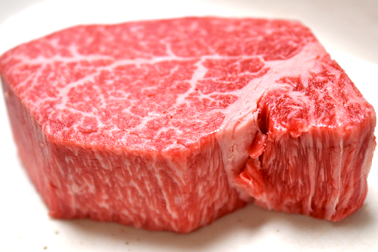 肉のプロが厳選した上質な牛肉