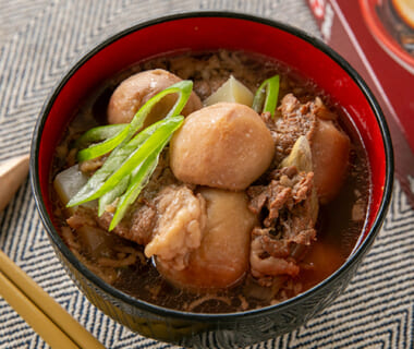 山形名物 河原の大鍋風 芋煮