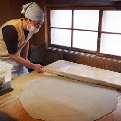 本格的なそば打ちに