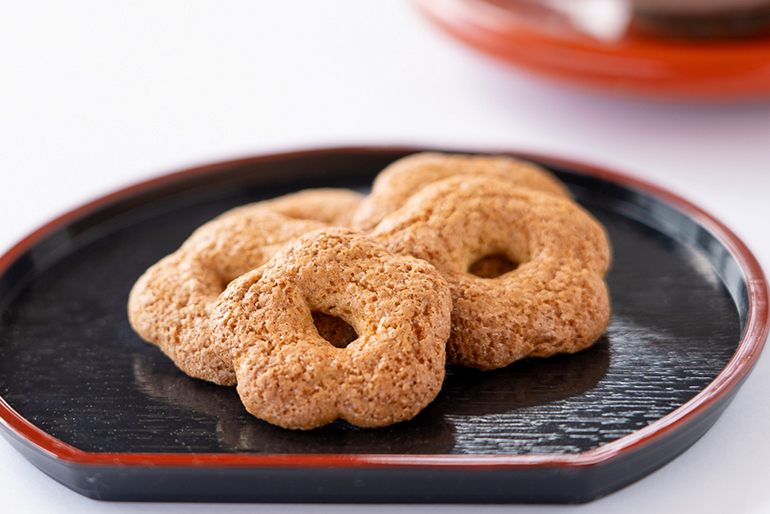 そば粉と小麦粉でクッキーづくりにも！