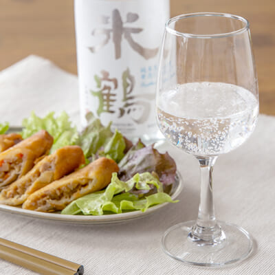 春巻きやカキフライなど、揚げ物とも相性抜群！