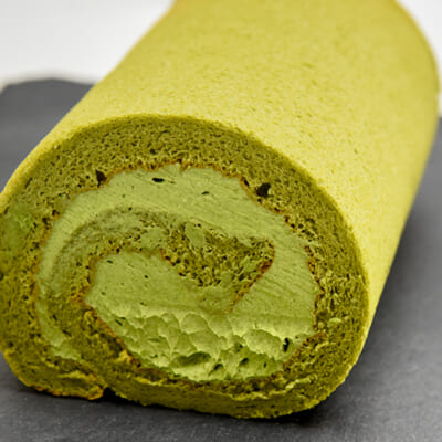 日本茶専門店とパティシエのタッグで生まれたロールケーキ