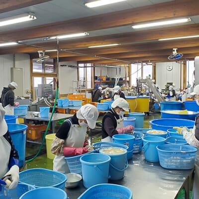 一つ一つ丁寧に手作業