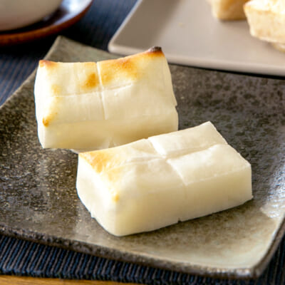 白餅と胚芽餅の2種類