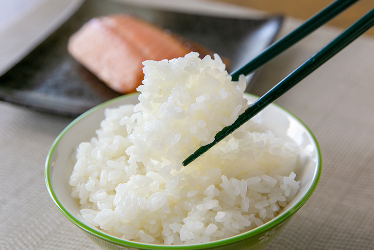 粘りが控えめで、あっさりとした味わいが人気