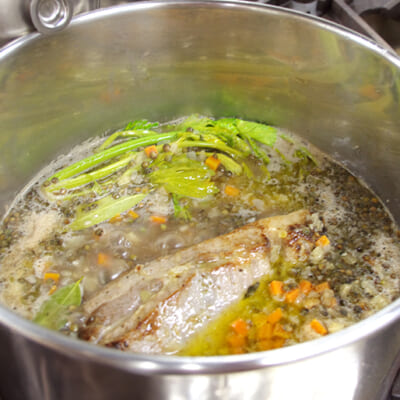 フランス料理の技法で仕上げる、風味豊かな料理