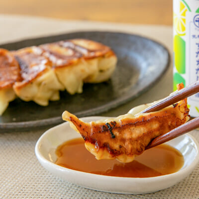 フレッシュな酸味とだしの豊かな風味が、餃子と相性抜群！