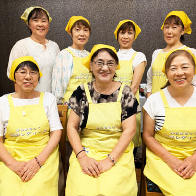 「ゆらまちっく海鮮レディース」のみなさん