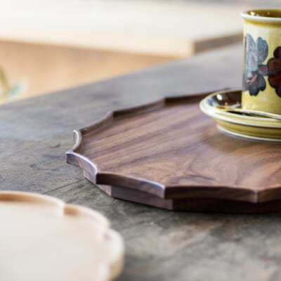 一枚板の木材を贅沢に使用