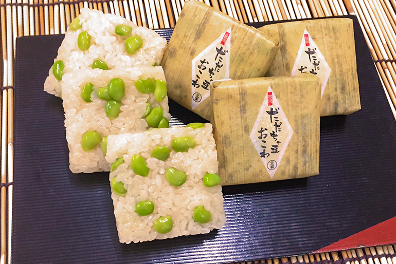 枝豆の香り広がる、庄内仕込みのだだちゃ豆おこわ