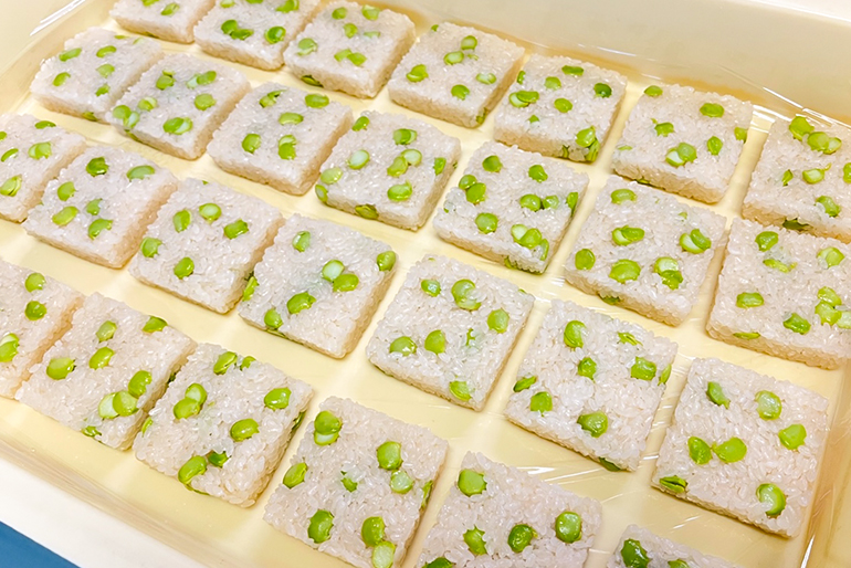 もち米のやさしい甘みとだだちゃ豆が相性抜群！