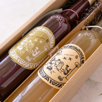 上質なクラフト箱に入れてお届け