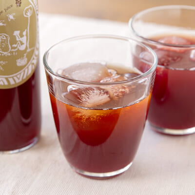 ぶどうジュースの奥深い味わいと、紅茶の風味が絶妙にマッチ