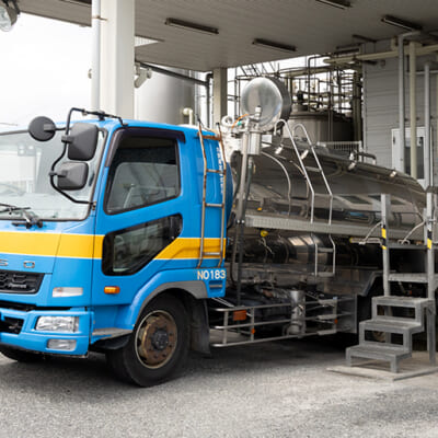 山形県で生産される約40トンの生乳が集まる