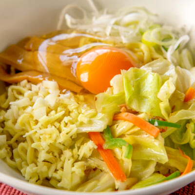 米沢牛の濃厚な牛脂が主役！「油そば」