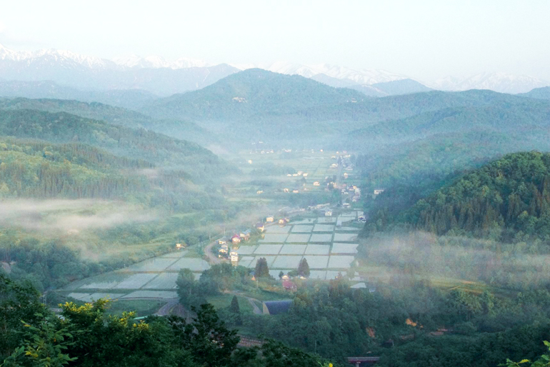 「地域の魅力を生業（なりわい）に」を目指して