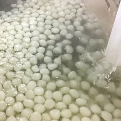味染みが良く、弾むような食感を引き出す