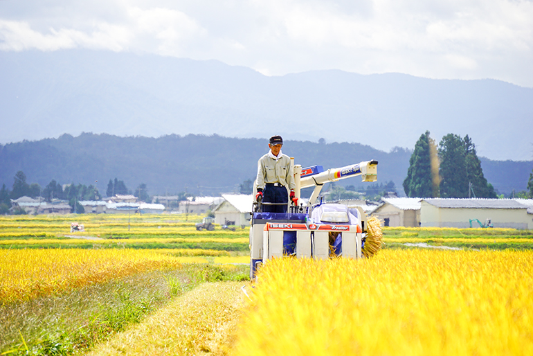 地元の産業を活かした循環型農業に取り組む