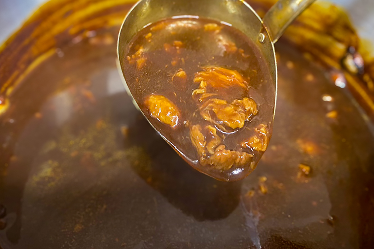 誰にでもやさしく、ホロリとほどける肉の食感