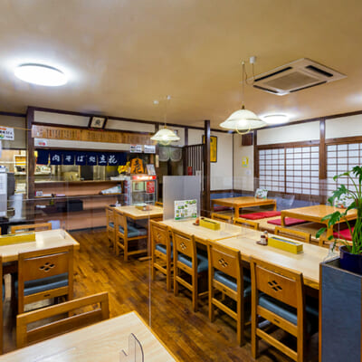 山形市で愛され続ける「肉そば処 立花」