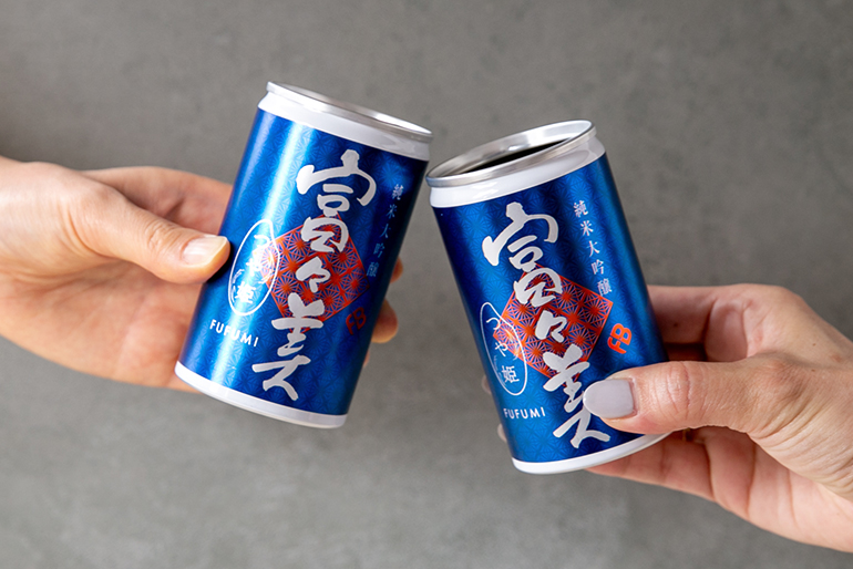 手軽に飲める「缶入り」もご用意！