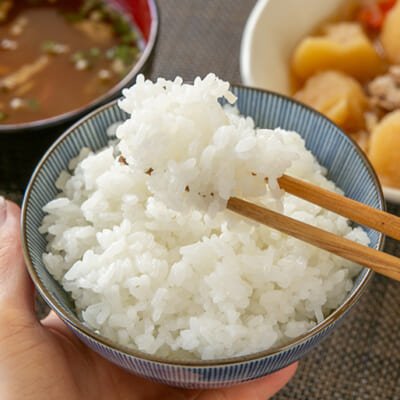 おかずを引き立てる、頼もしい粒感